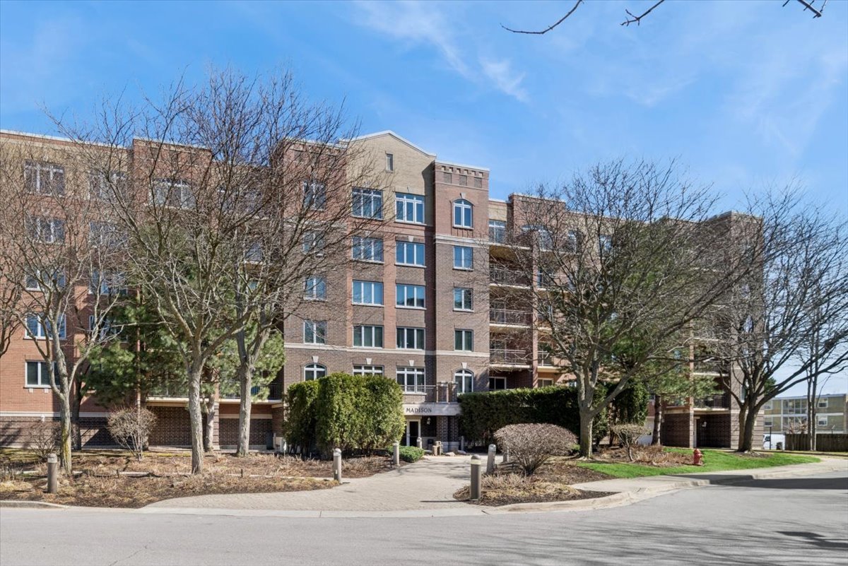 Homes for sale in Skokie, IL | 5055 Madison St #601, Skokie, IL 60077 | MLS# 12678326