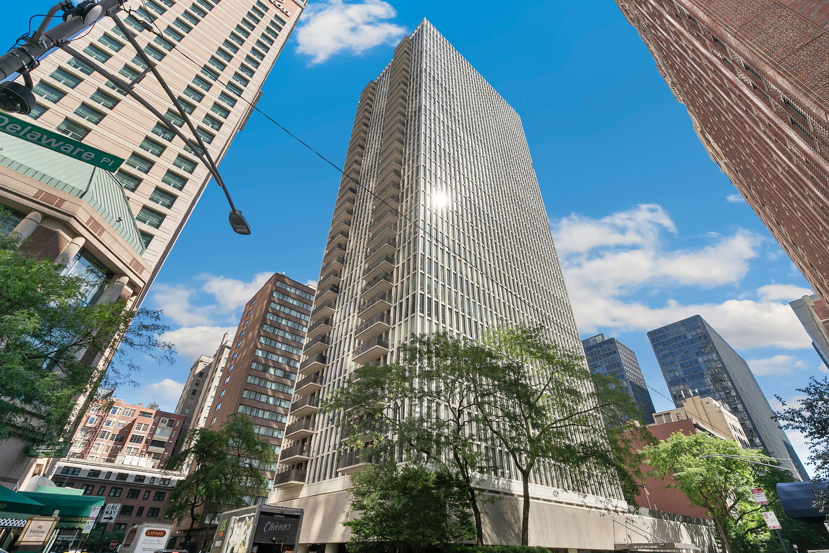 Homes for sale in Chicago, IL | 200 E Delaware Pl #11A, Chicago, IL 60611 | MLS# 12678385
