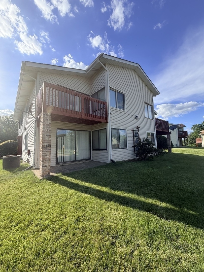 Homes for sale in University Park, IL | 709 Spring Court, University Park, IL 60484 | Houzeo