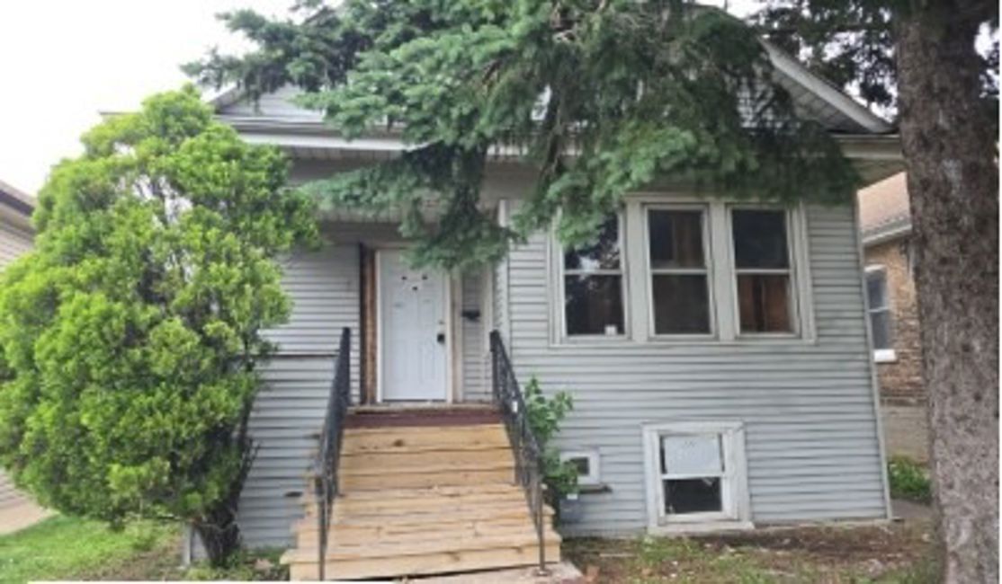 Homes for sale in Chicago, IL | 5417 S Sacramento Ave, Chicago, IL 60632 | MLS# 12678558