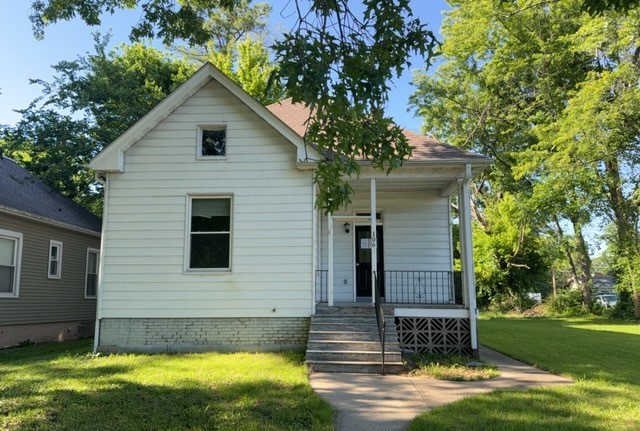 Homes for sale in Belleville, IL | 106 Hazel Ave, Belleville, IL 62223 | MLS# 12678766