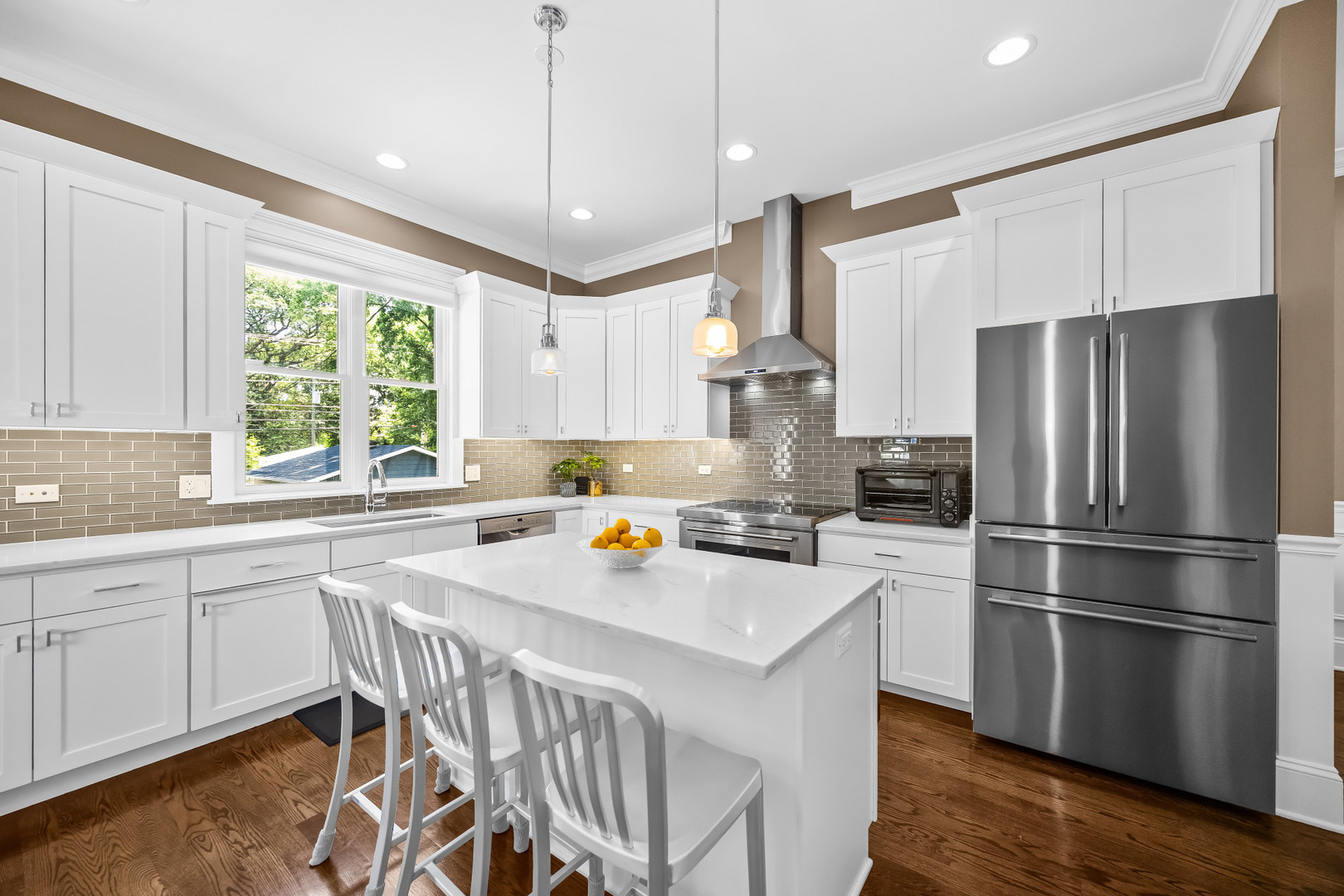 5th image of 2121 Pioneer Rd, Evanston, IL 60201 | MLS# 12678816