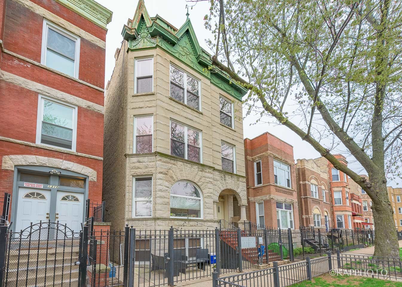 Homes for sale in Chicago, IL | 1312 N Artesian Ave #1R, Chicago, IL 60622 | MLS# 12678818