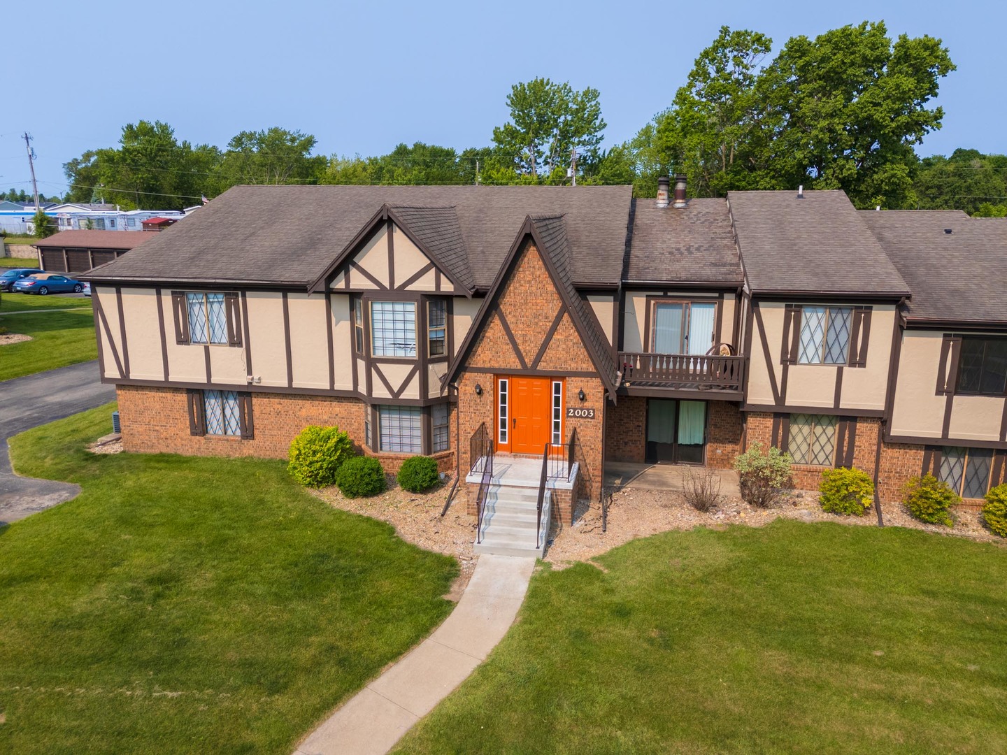 Homes for sale in Bloomington, IL | 2003 Tracy Dr #1, Bloomington, IL 61704 | MLS# 12678897