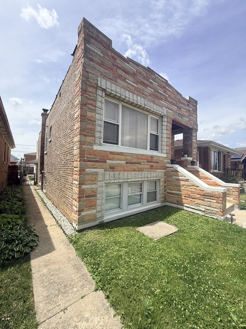 Homes for sale in Cicero, IL | 1822 S 55th Ave, Cicero, IL 60804 | MLS# 12679146