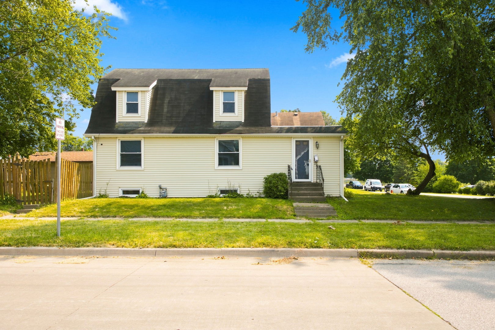 1st image of 2306 19th Ave, Moline, IL 61265 | MLS# 12679350
