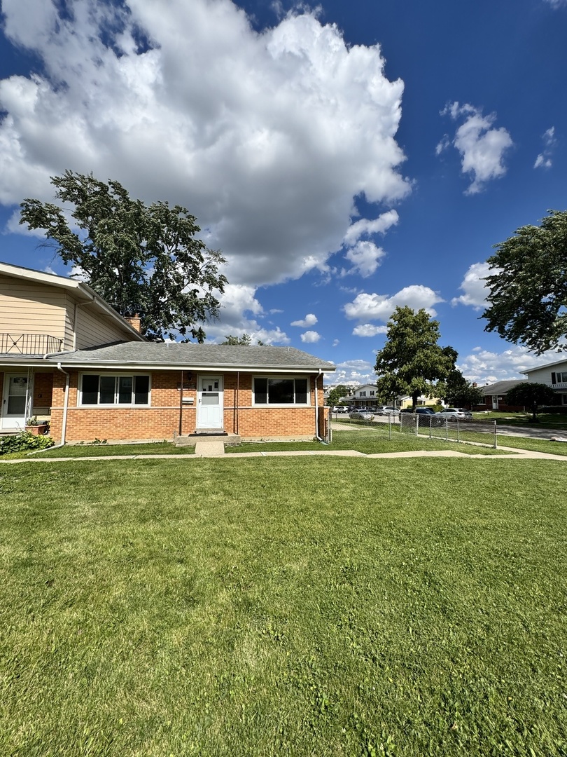 Homes for sale in Niles, IL | 7030 W Carol Ave, Niles, IL 60714 | MLS# 12679722