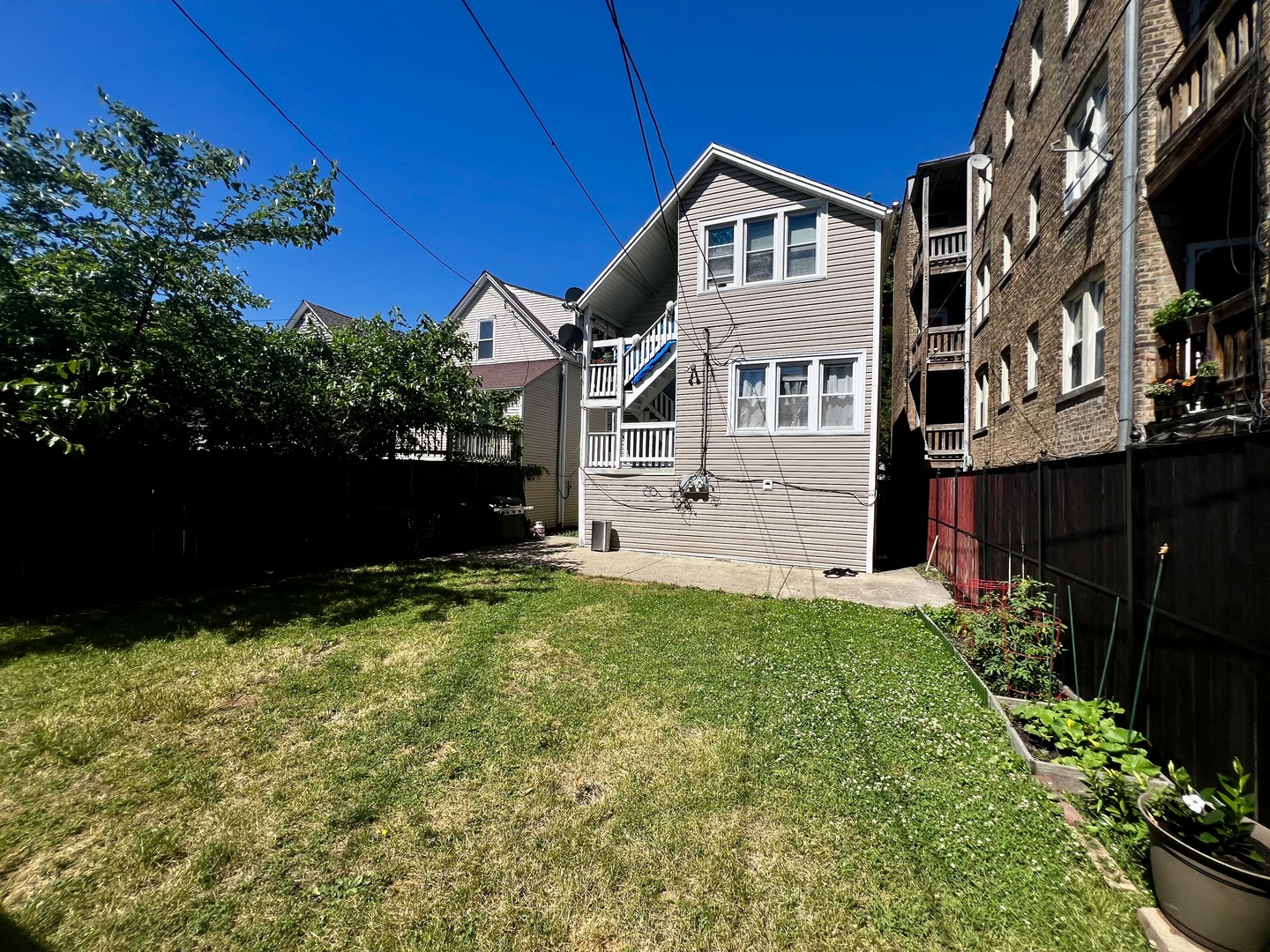 Homes for sale in Chicago, IL | 4155 N Francisco Ave, Chicago, IL 60618 | MLS# 12679842