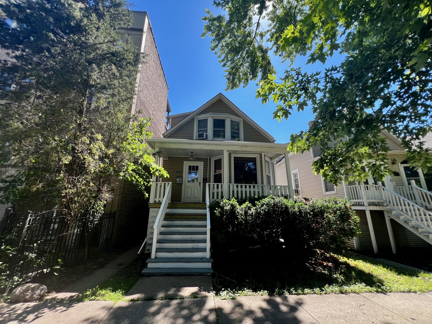 Homes for sale in Chicago, IL | 4155 N Francisco Ave, Chicago, IL 60618 | MLS# 12679842