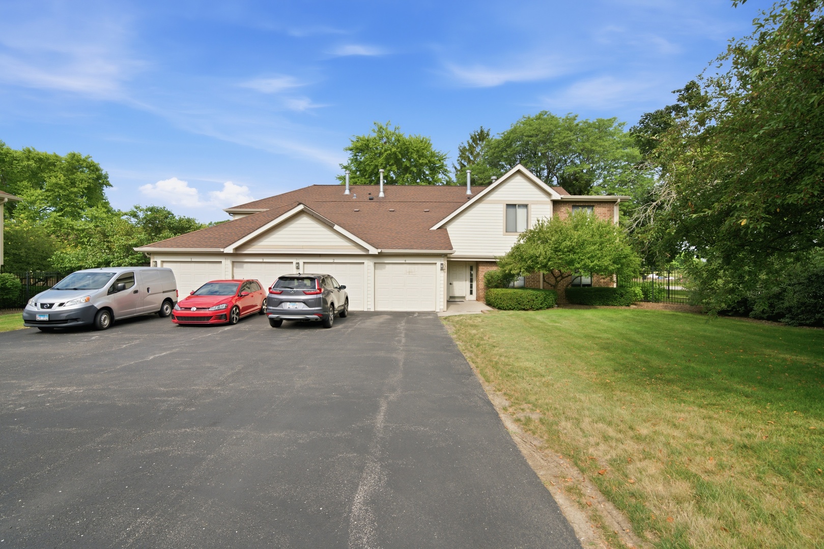 Homes for sale in Palatine, IL | 2340 E Old Hicks Rd N #1, Palatine, IL 60074 | MLS# 12679893