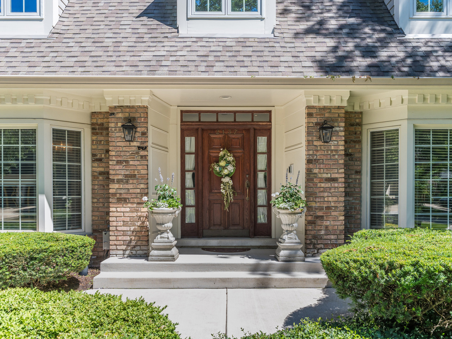 2nd image of 2137 Scarlet Oak Ln, Lisle, IL 60532 | MLS# 12680058