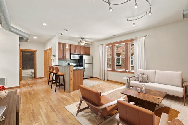 Homes for sale in Chicago, IL | 4104 N Mozart St #2W, Chicago, IL 60618 | MLS# 12680078