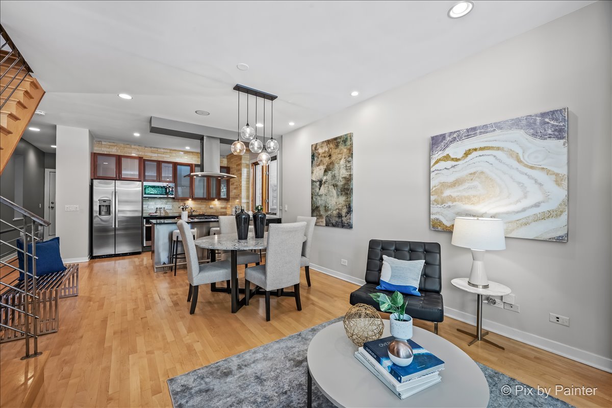 Homes for sale in Chicago, IL | 920 N Wood St #A, Chicago, IL 60622 | MLS# 12680084