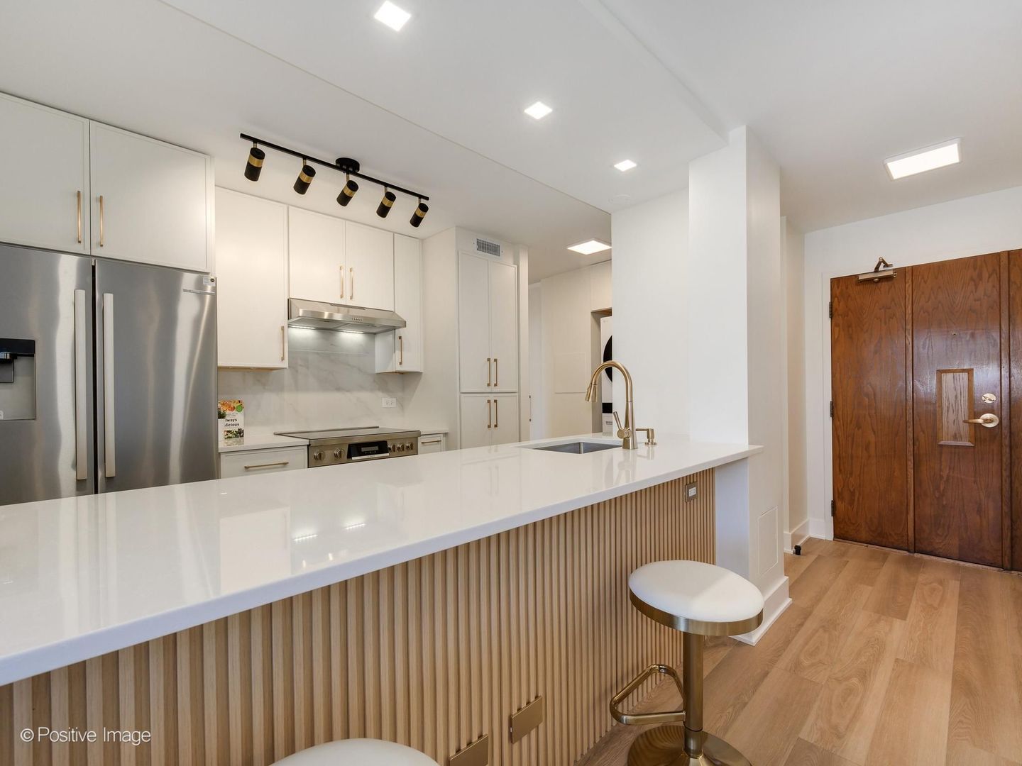 Homes for sale in Chicago, IL | 4170 N Marine Dr #24H, Chicago, IL 60613 | MLS# 12680206