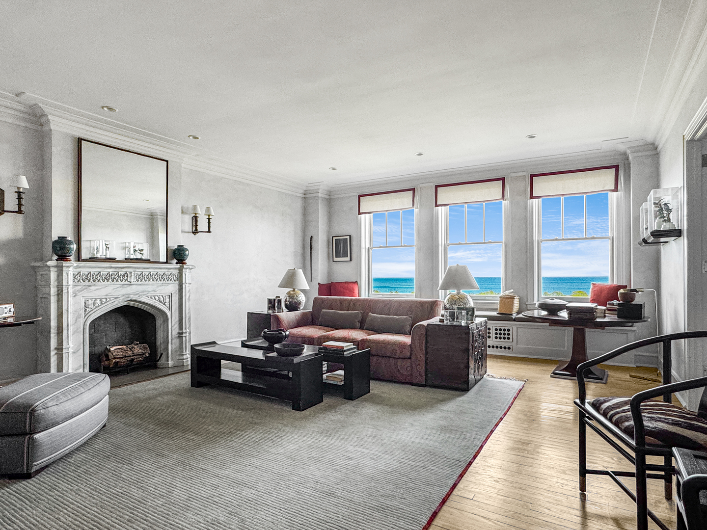 Homes for sale in Chicago, IL | 2440 N Lakeview Ave, Chicago, IL 60614