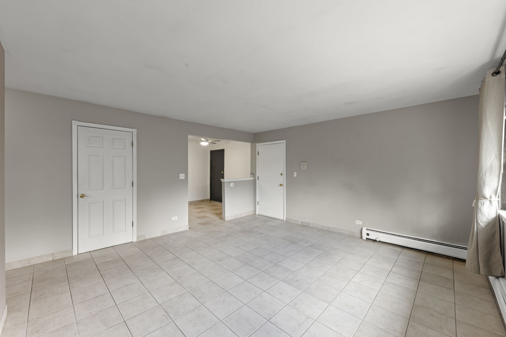 Homes for sale in Addison, IL | 255 E Oak St #12, Addison, IL 60101 | MLS# 12680268