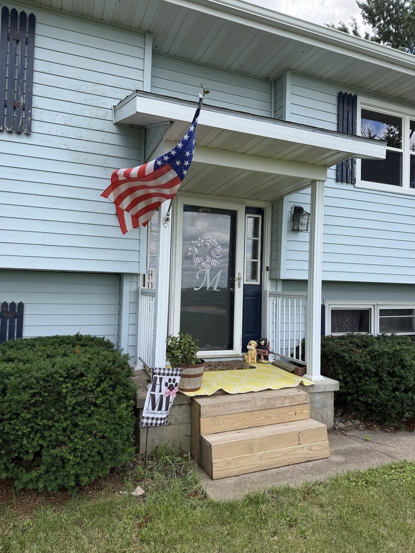 Homes for sale in Rock Falls, IL | 31875 E Thome Rd, Rock Falls, IL 61071 | MLS# 12680565