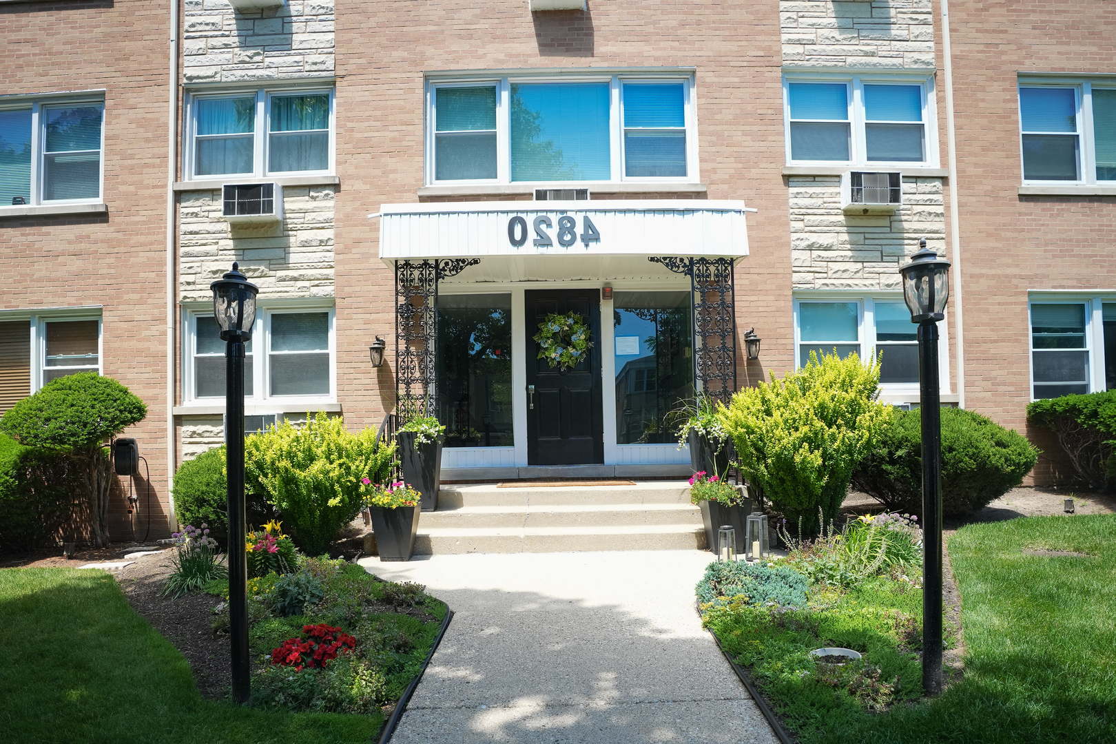 Homes for sale in Skokie, IL | 4820 W Conrad St #106, Skokie, IL 60077 | MLS# 12680600