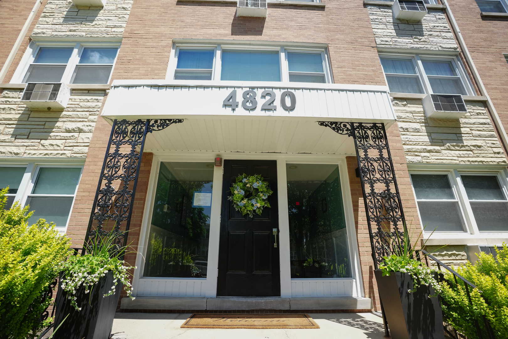 Homes for sale in Skokie, IL | 4820 W Conrad St #106, Skokie, IL 60077 | MLS# 12680600