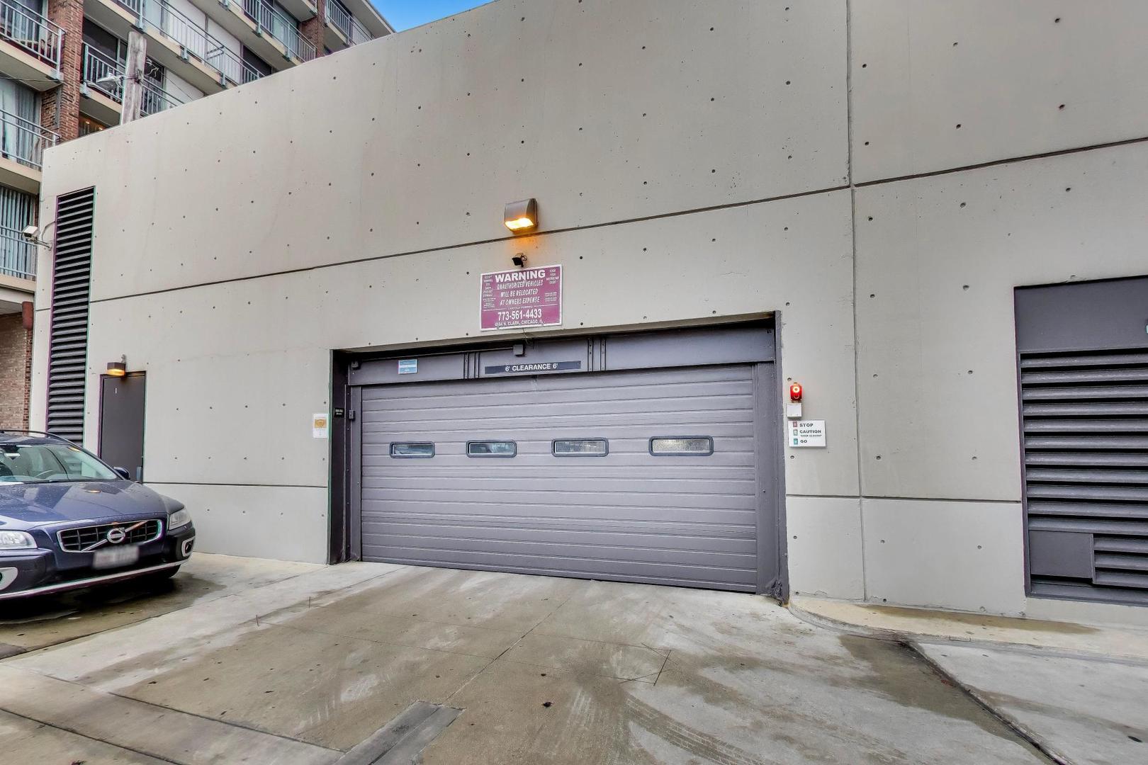2nd image of 345 W Fullerton Pkwy, Chicago, IL 60614