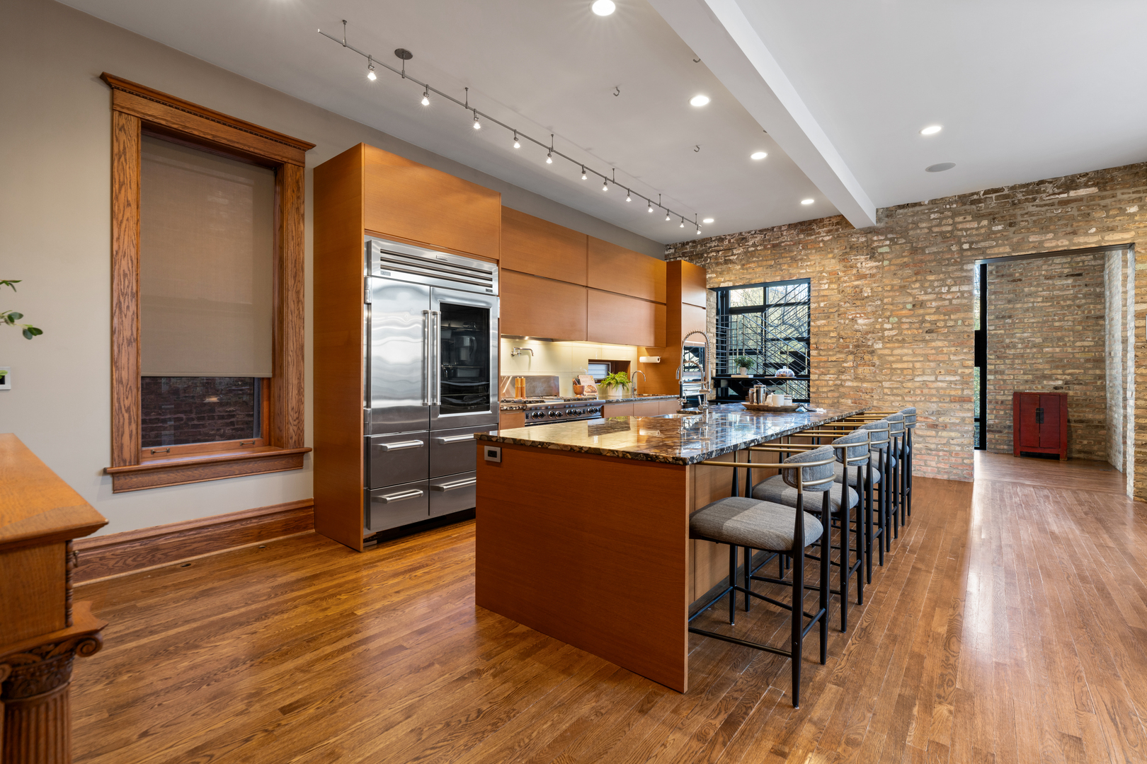 5th image of 1646 N Leavitt St, Chicago, IL 60647 | MLS# 12680743