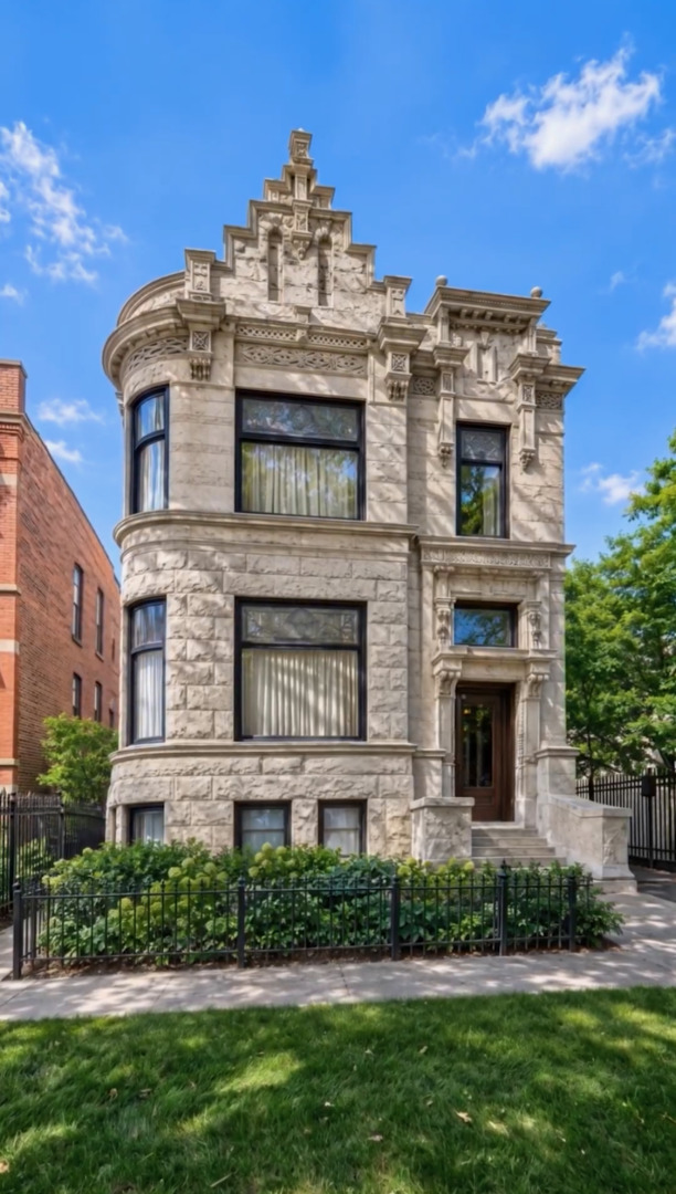 1st image of 1652 N Leavitt St, Chicago, IL 60647 | MLS# 12680780