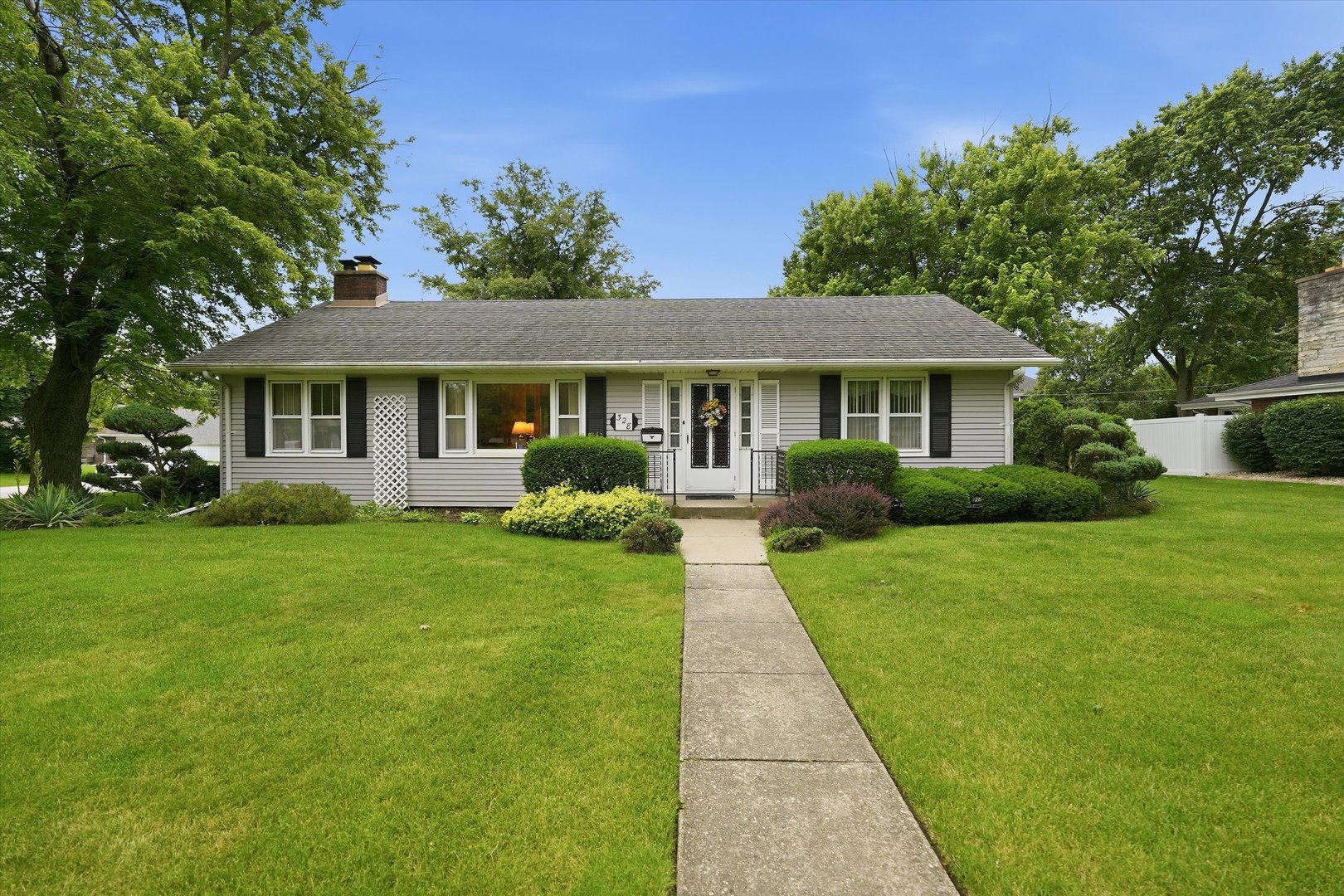 Homes for sale in Crete, IL | 328 Milburn Ave, Crete, IL 60417 | MLS# 12680835