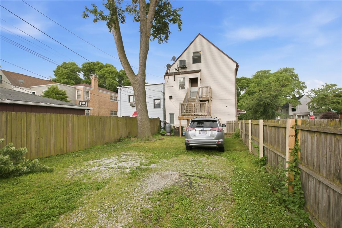 Homes for sale in Chicago, IL | 3859 N Whipple St, Chicago, IL 60618 | MLS# 12680892