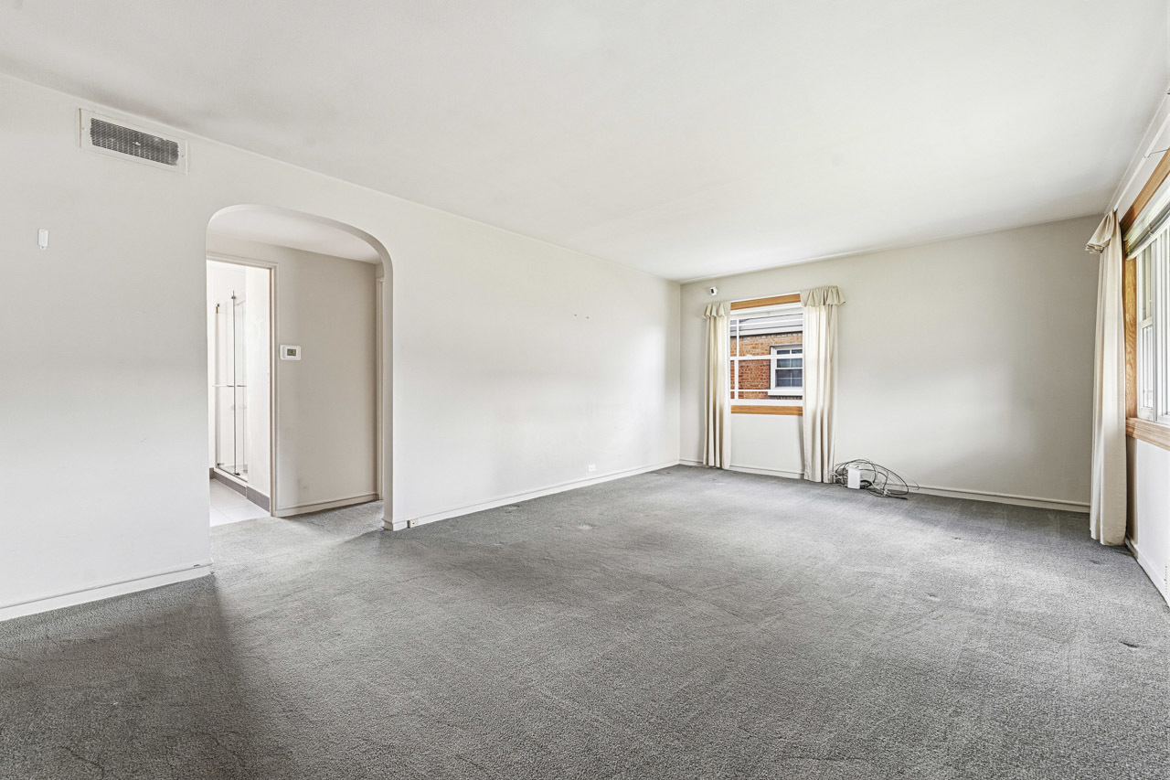Homes for sale in Niles, IL | 7922 N Waukegan Rd, Niles, IL 60714 | MLS# 12680932