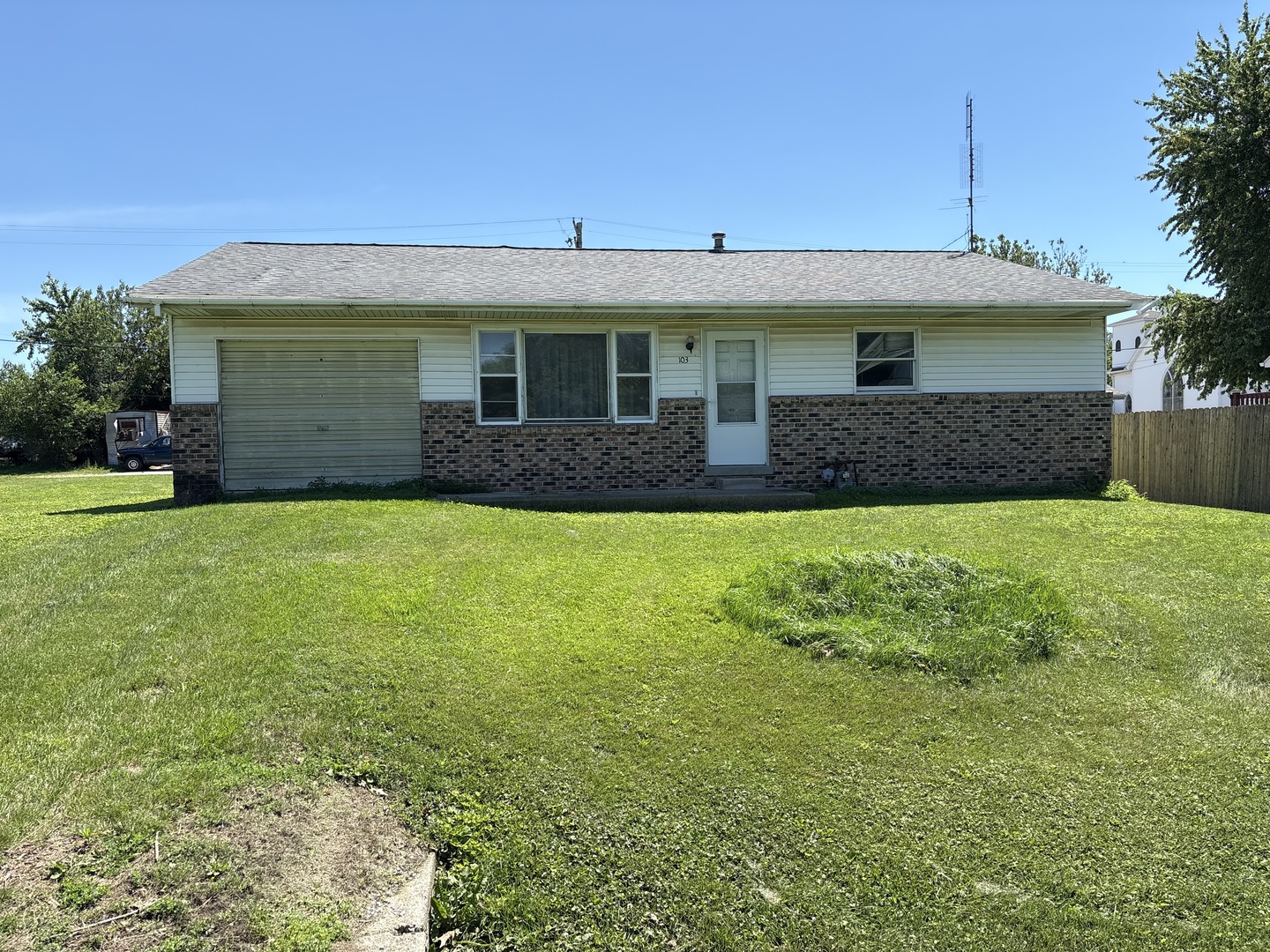 2nd image of 103 N High St, Ellsworth, IL 61737 | MLS# 12680968