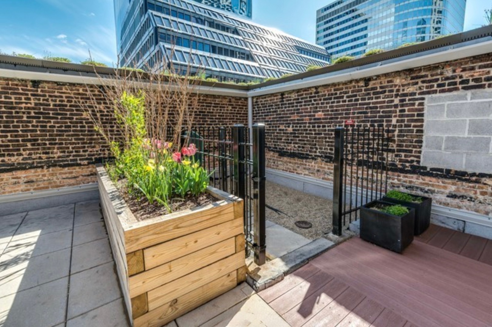 2nd image of 8 W Monroe St, Chicago, IL 60603