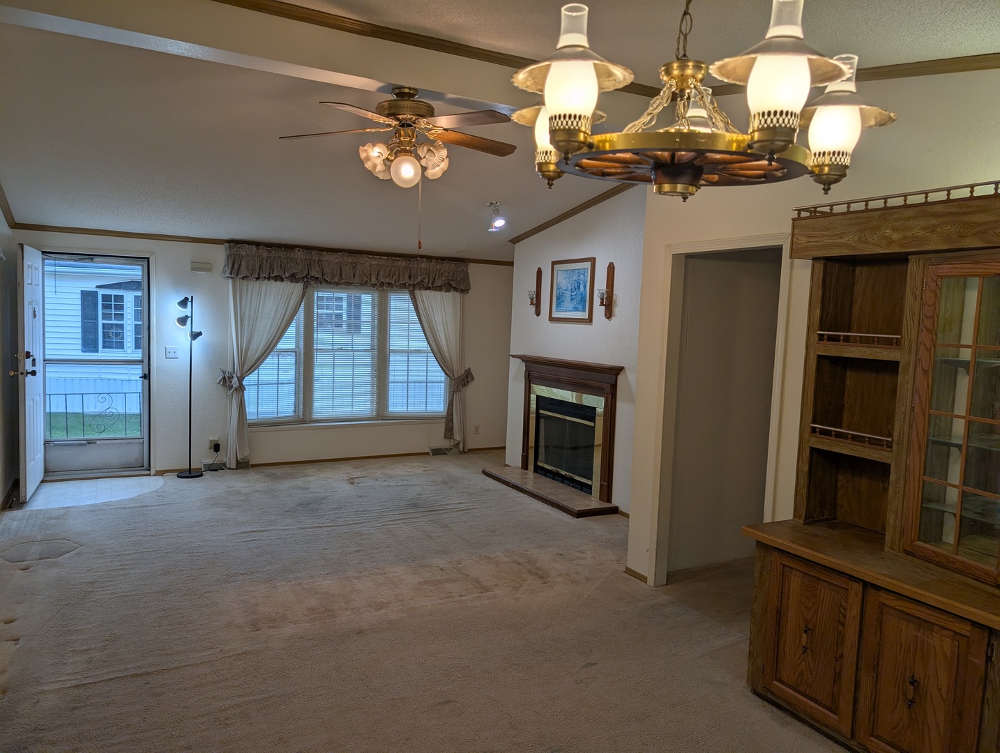 Homes for sale in Frankfort, IL | 22636 Olympia Dr, Frankfort, IL 60423 | MLS# 12681057