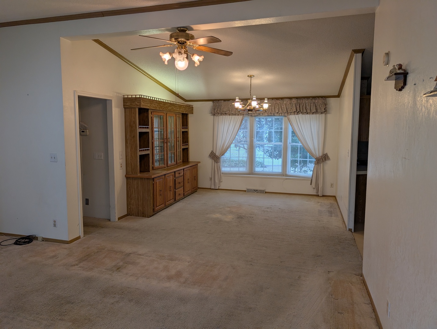 Homes for sale in Frankfort, IL | 22636 Olympia Dr, Frankfort, IL 60423 | MLS# 12681057