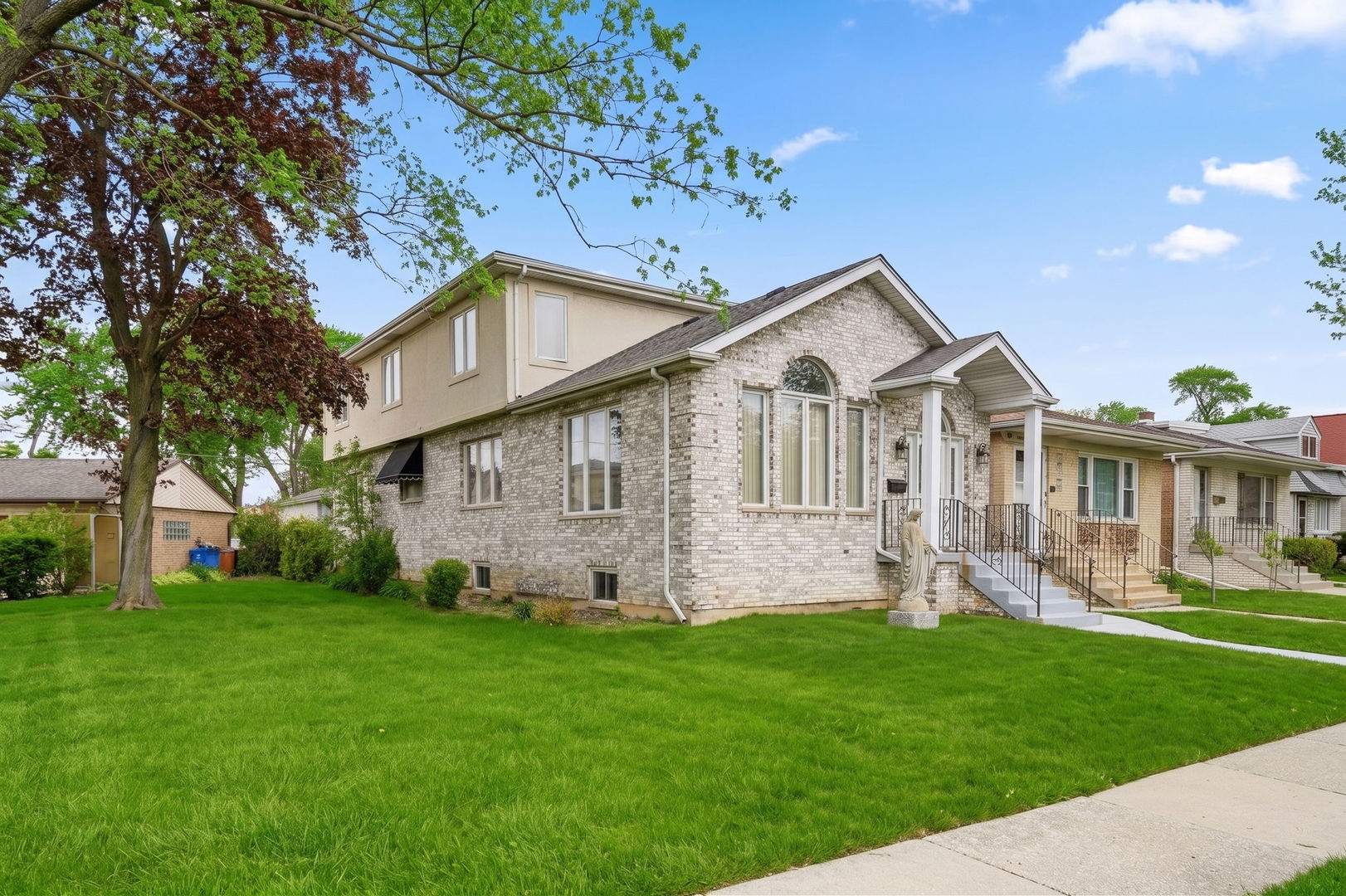 Homes for sale in Harwood Heights, IL | 6916 W Forest Preserve Dr, Harwood Heights, IL 60706 | MLS# 12681110