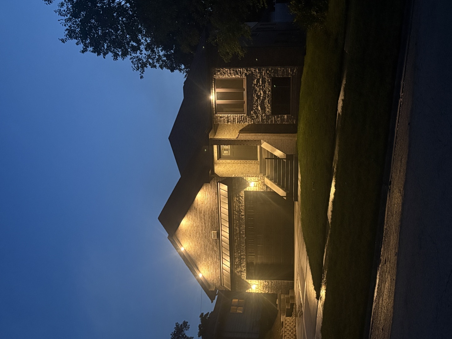 Homes for sale in Hickory Hills, IL | 9432 S 82 Ct, Hickory Hills, IL 60457 | MLS# 12681457
