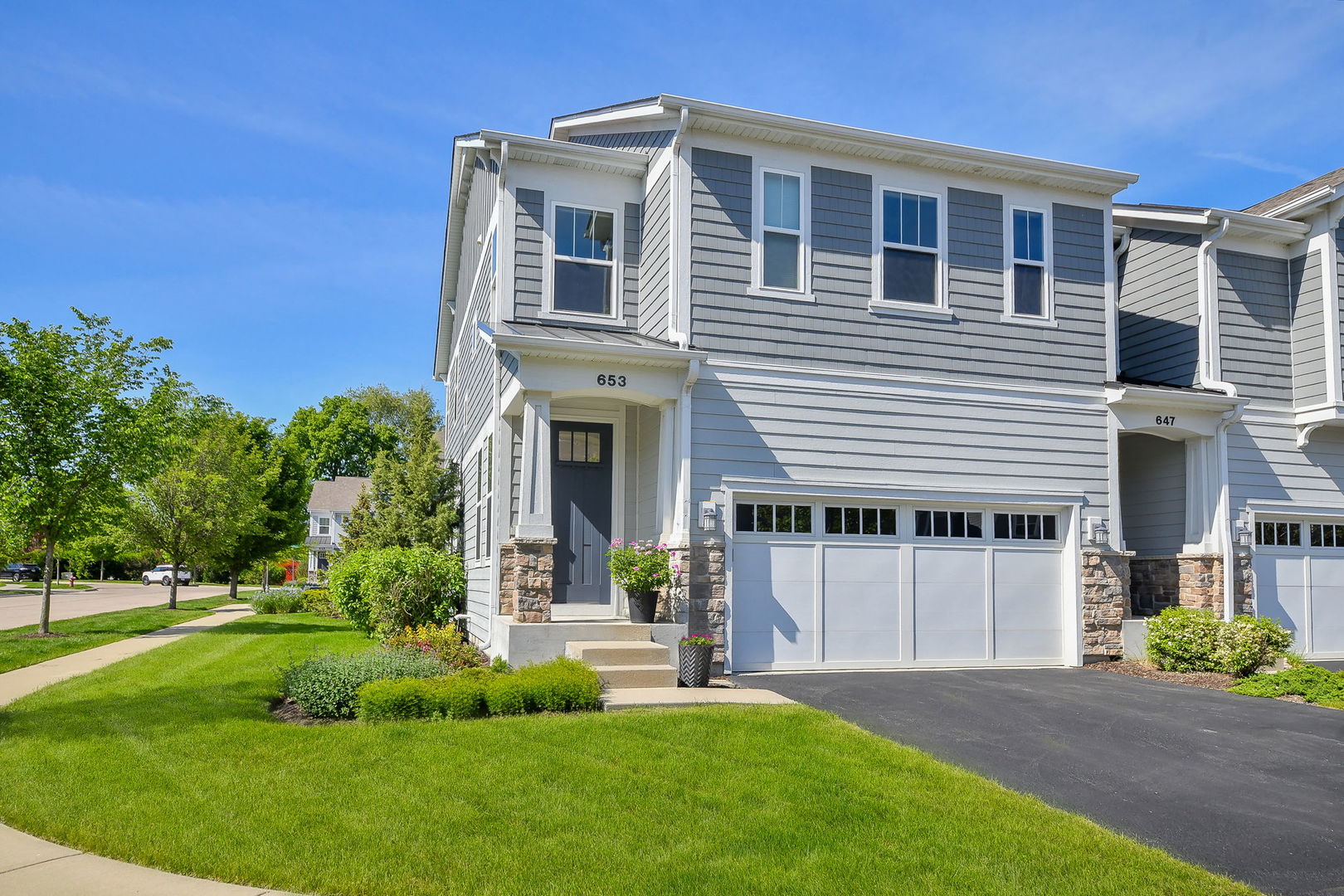 Homes for sale in Geneva, IL | 653 Riverbank Dr, Geneva, IL 60134 | MLS# 12681859