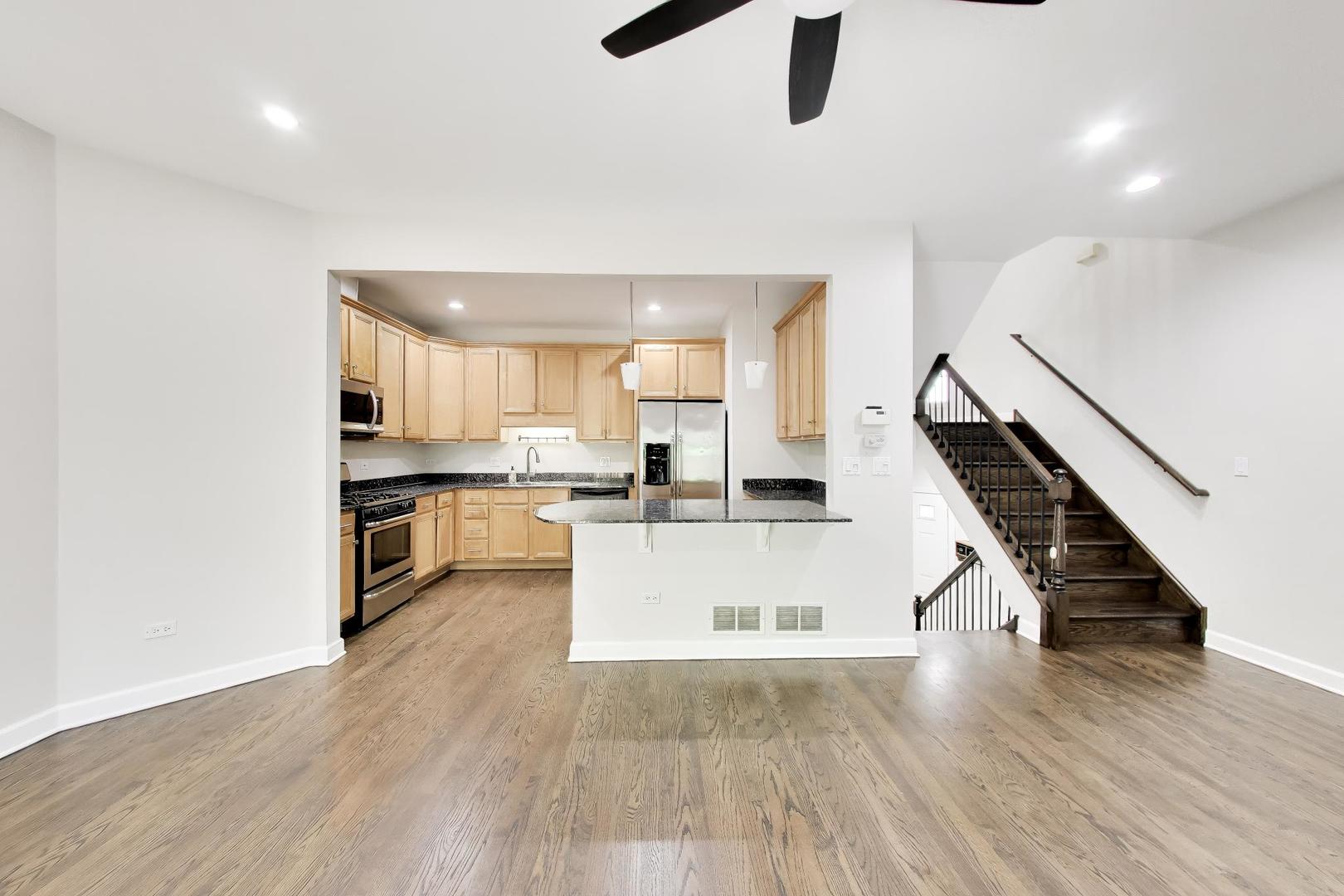 4th image of 3821 N Milwaukee Ave #B, Chicago, IL 60641 | MLS# 12682146