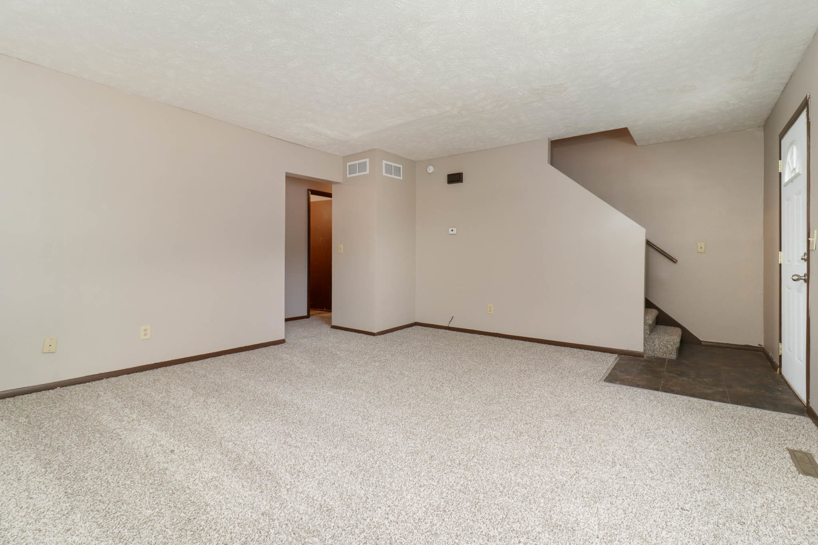 Homes for sale in Bloomington, IL | 1528 N Hershey Rd, Bloomington, IL 61704 | MLS# 12682183