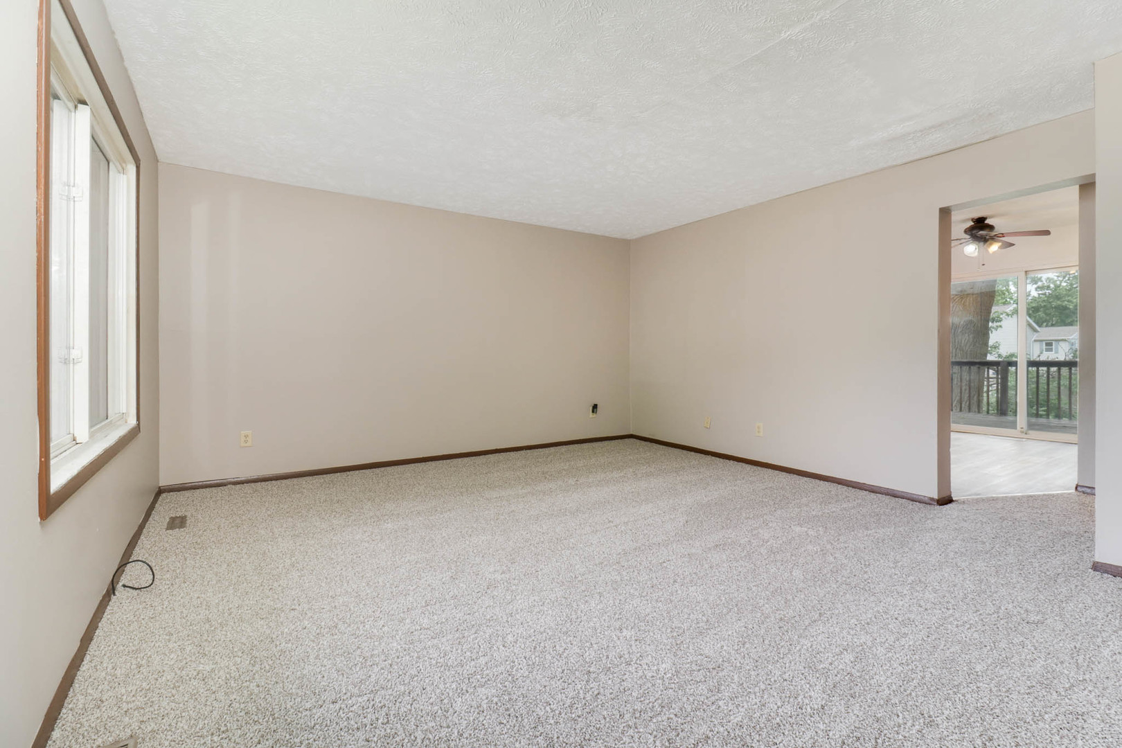 Homes for sale in Bloomington, IL | 1528 N Hershey Rd, Bloomington, IL 61704 | MLS# 12682183