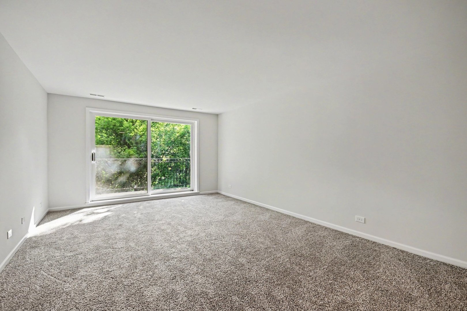 Homes for sale in Niles, IL | 6935 N Milwaukee Ave #204, Niles, IL 60714 | MLS# 12682427