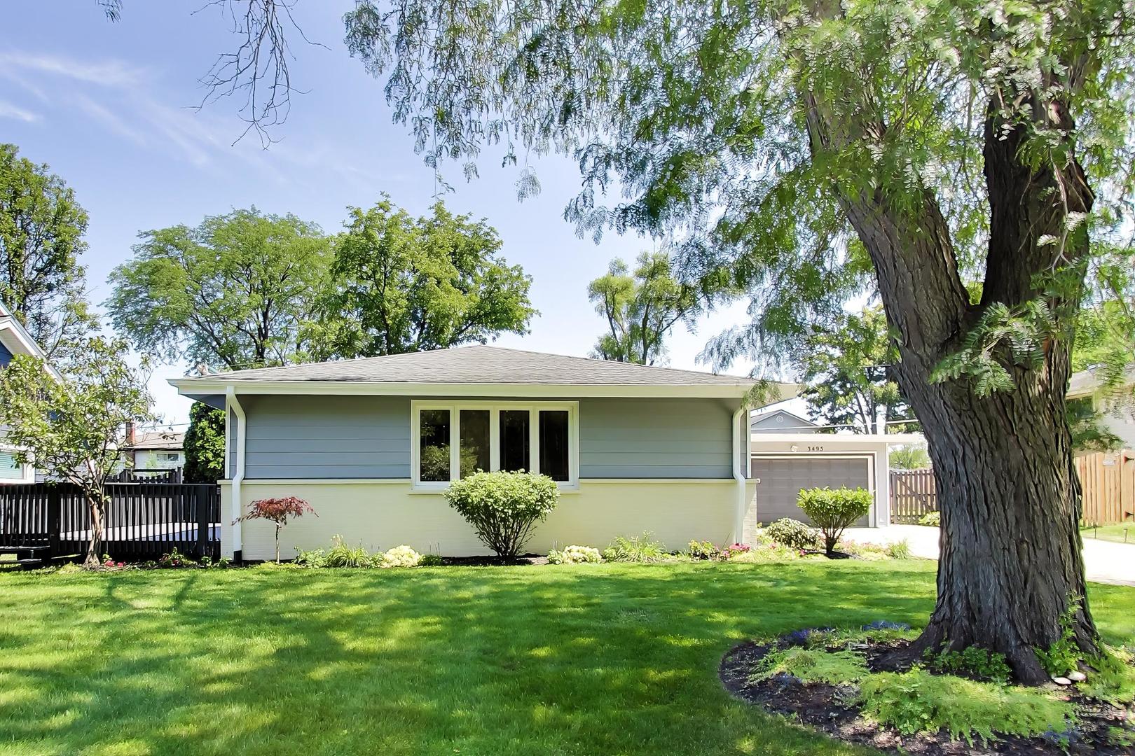 Homes for sale in Northbrook, IL | 3495 Carol Ln, Northbrook, IL 60062 | MLS# 12683432