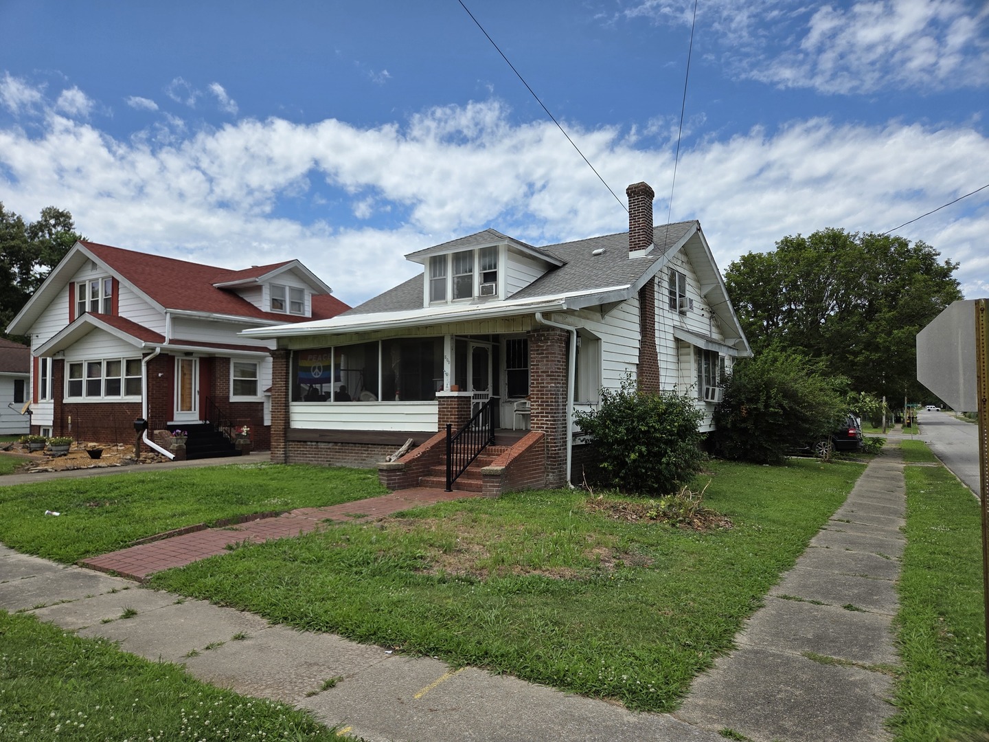 2nd image of 500 W Sloan St, Harrisburg, IL 62946 | MLS# 12683524