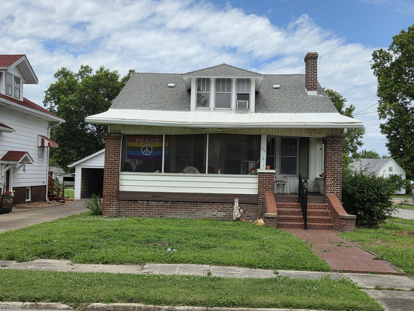 3rd image of 500 W Sloan St, Harrisburg, IL 62946 | MLS# 12683524