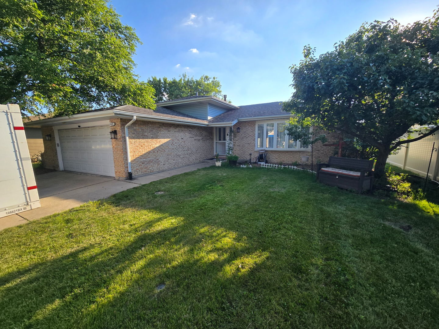 1st image of 15606 Vista Dr, Oak Forest, IL 60452 | MLS# 12683728