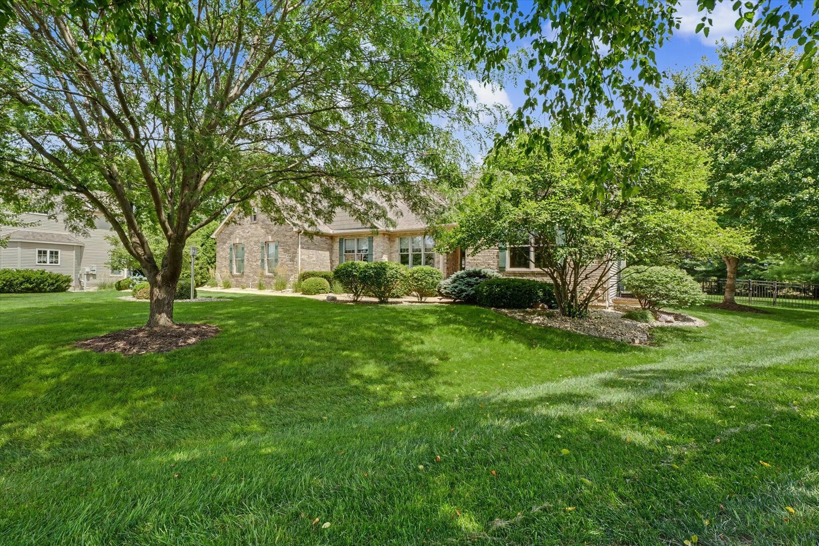 5th image of 4714 Chestnut Grove Dr, Champaign, IL 61822 | MLS# 12684232