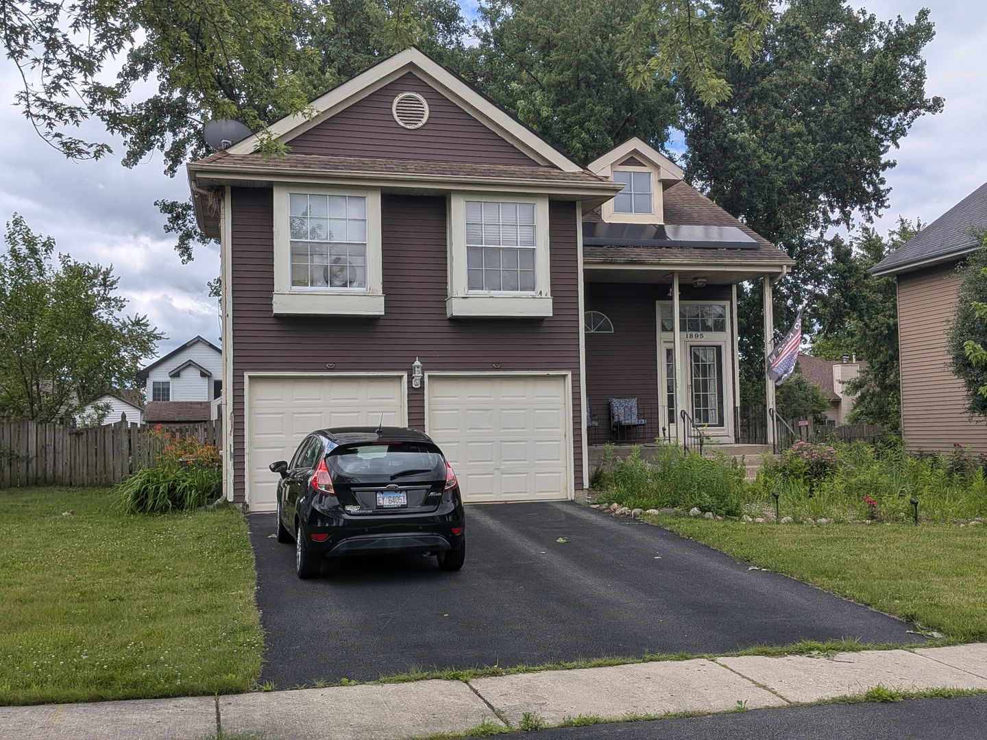 Homes for sale in Hanover Park, IL | 1895 Eastman Ln, Hanover Park, IL 60133 | MLS# 12684345