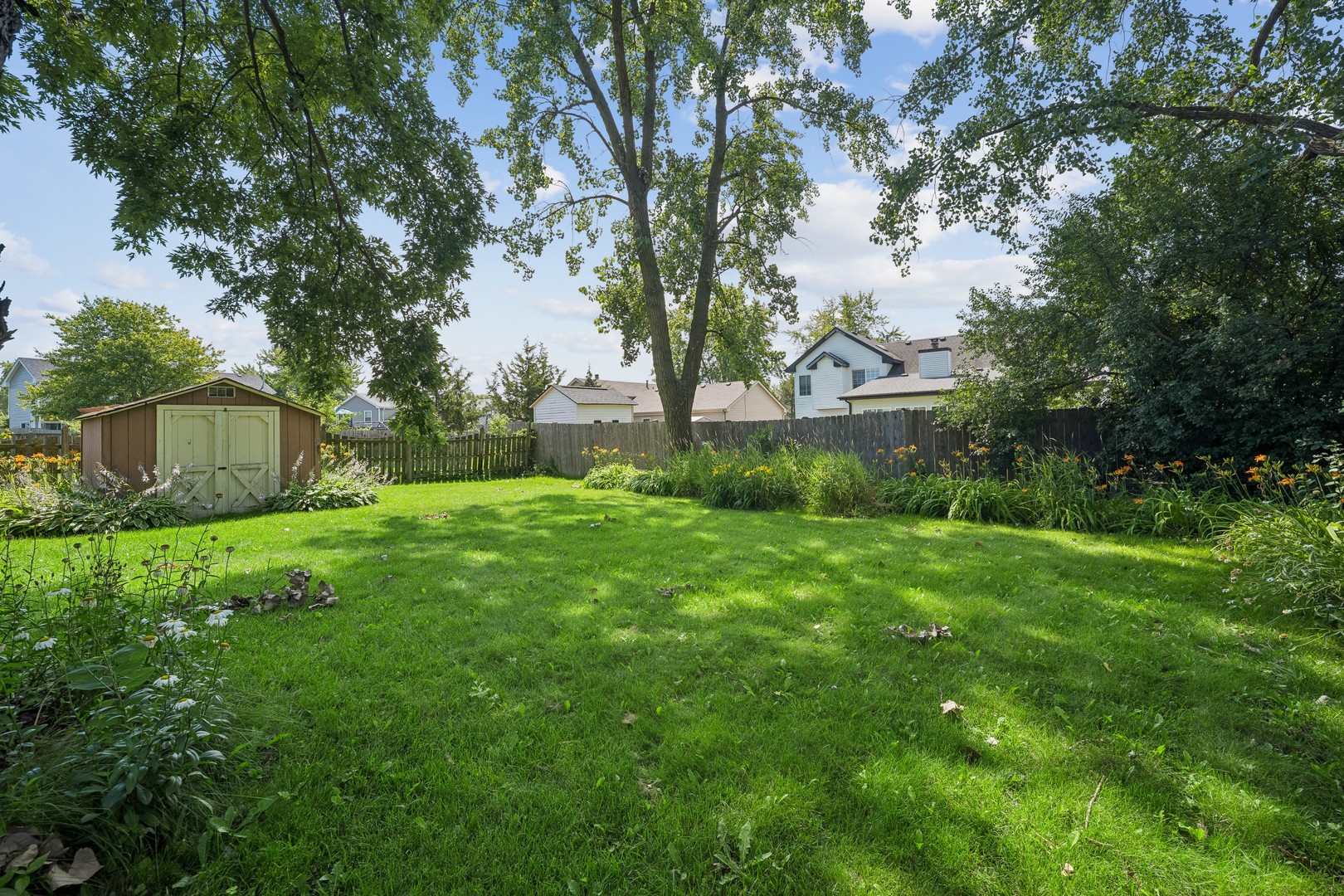Homes for sale in Hanover Park, IL | 1895 Eastman Ln, Hanover Park, IL 60133 | MLS# 12684345