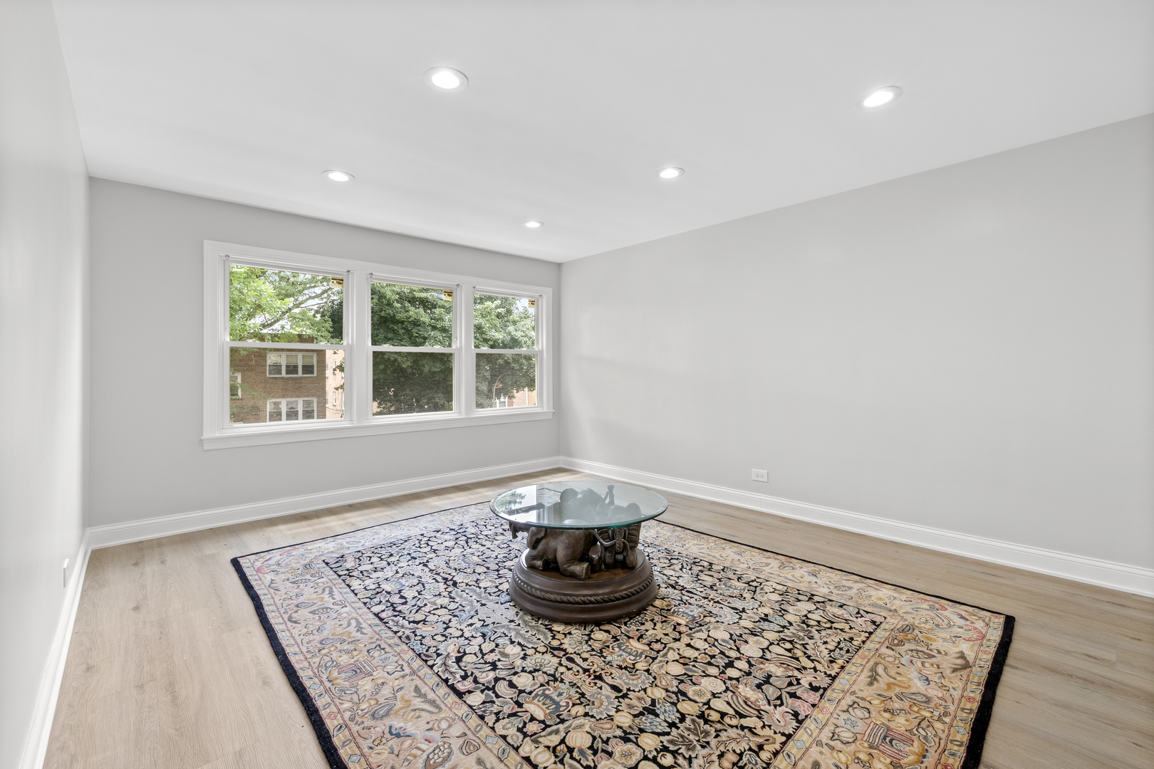 Homes for sale in Chicago, IL | 2830 W Summerdale Ave, Chicago, IL 60625