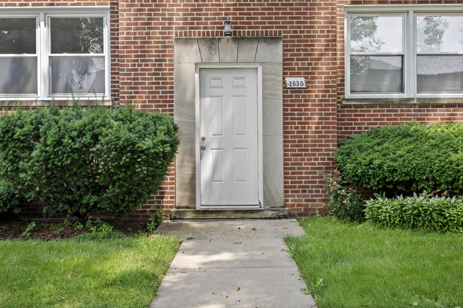 Homes for sale in Chicago, IL | 2830 W Summerdale Ave #2, Chicago, IL 60625 | MLS# 12684963