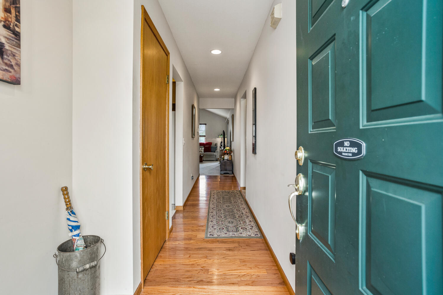 4th image of 709 Erin Dr, Champaign, IL 61822 | MLS# 12685519